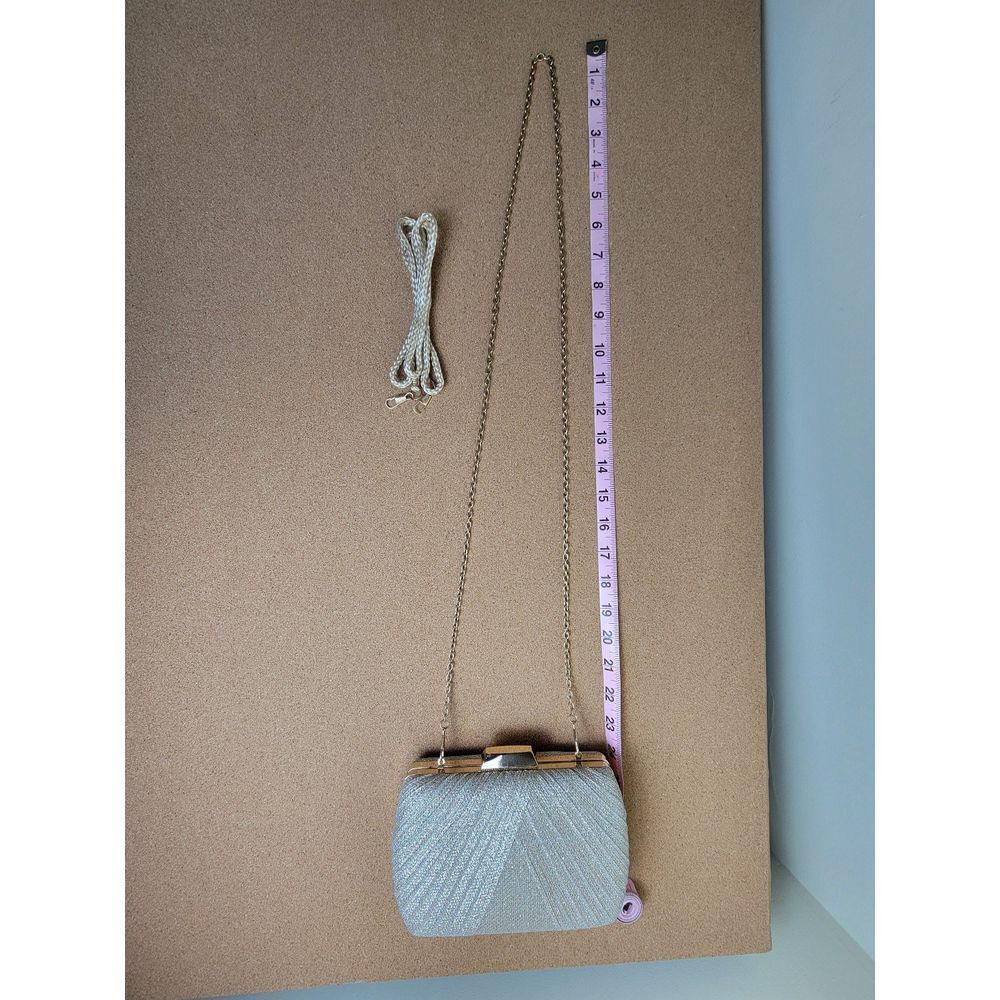 gold evening bag with chain or cord strap - Picture 5 of 12